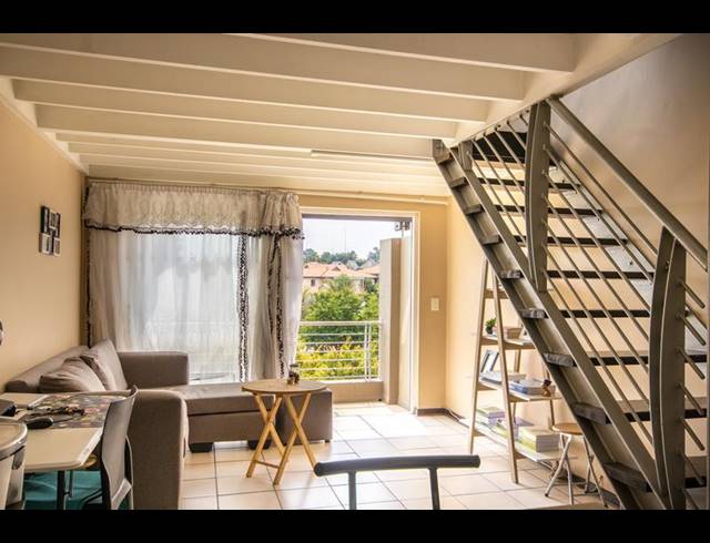1 BEDROOM APARTMENT FOR SALE IN SUNNINGHILL